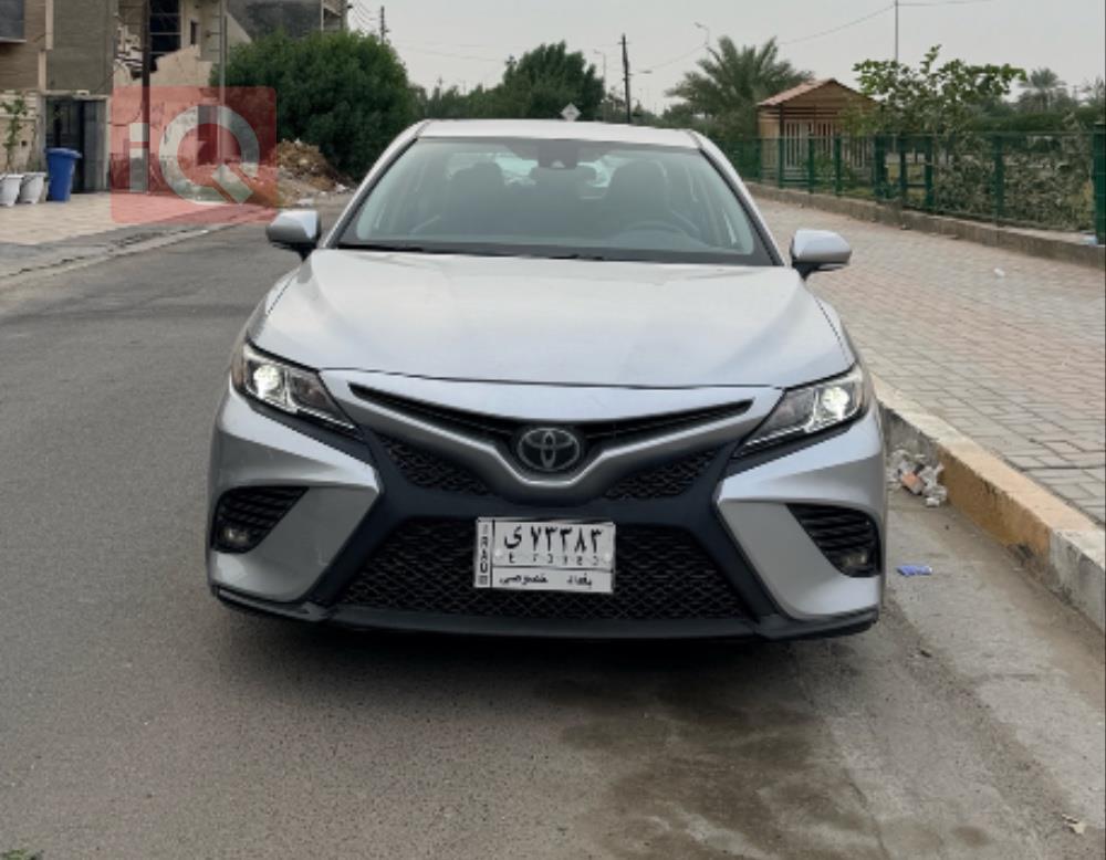 تۆیۆتا کامری